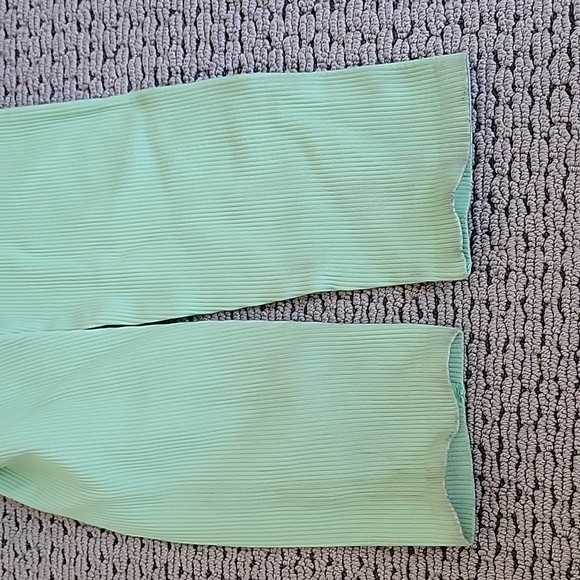 Women's size XL Free People onsie jump suit. - Picture 6 of 7